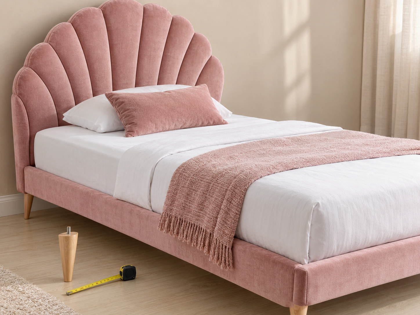 Velvet swatch, bedding, wood leg, pillow, and lamp for a shell bed room